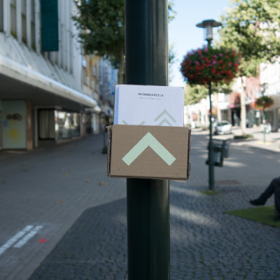 Gr&uuml;n Stadt Grau